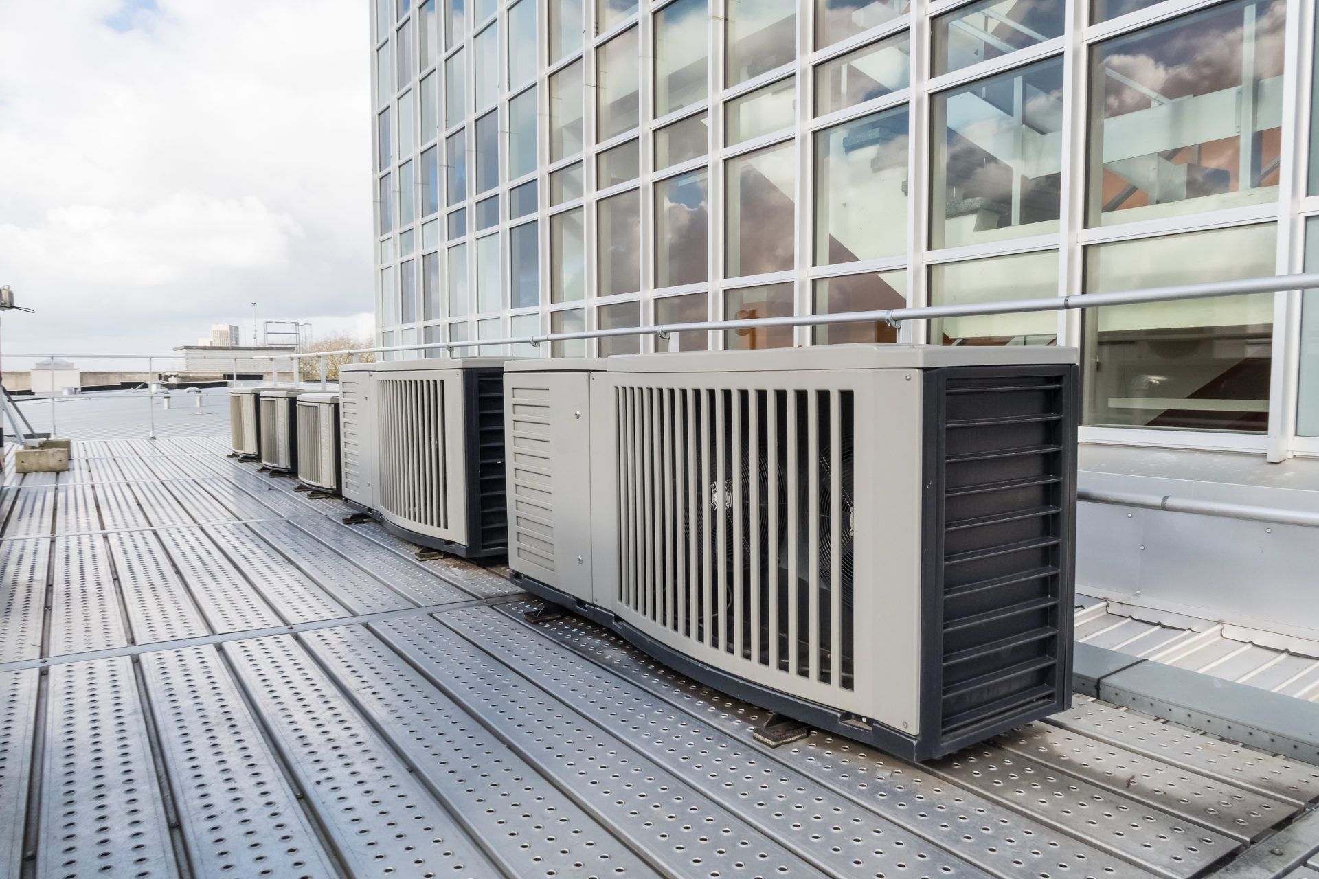 4 Tips to Choose the Right Commercial HVAC System